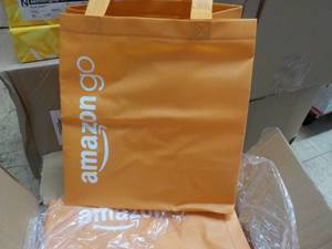 lot 257 image: Case of 100 Reusable Totes...