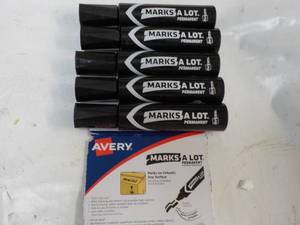 lot 284 image: 5 ct Avery Marks A lot  Large Sizes...