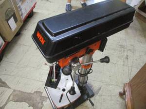 lot 28 image: WEN 12 Drill Press- does not work...