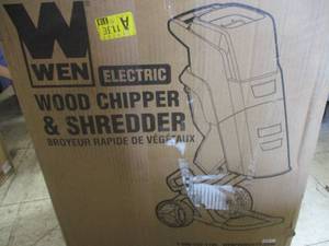 lot 17 image: WEN Woodchipper and Shredder- powers on