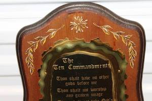 Vintage Ten Commandments Wall Plaque