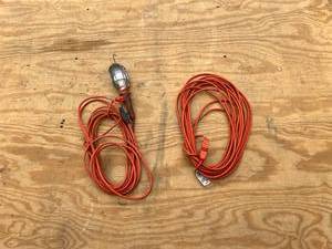 lot 44 image: Extension Cord & Shop Light