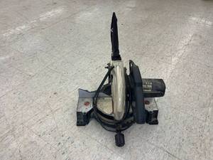 lot 64 image: Pro-Tech 10 Compound Miter Saw