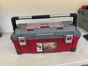 lot 67 image: Keter Tool Box & Contents