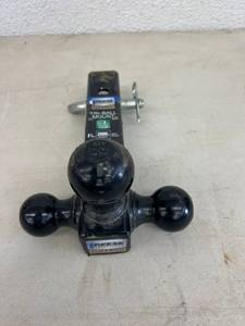 lot 72 image: Tri-Ball Mount