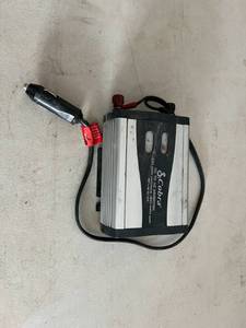 lot 89 image: Cobra DC to AC Inverter