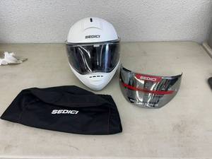 lot 102 image: Sedici Size M Helmet