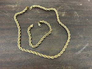 lot 121 image: 14K Gold Chain & Bracelet - 2.1 Ounces