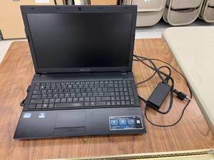 lot 7 image: ASUS P53E Laptop Computer