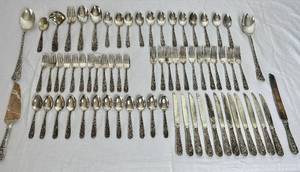lot 122 image: Godinger Silver Art American Repousse Silverware Set