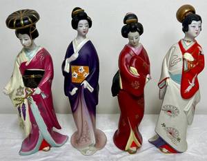 lot 22 image: Vintage Japanese Seyei Geisha Porcelain Decanters - Set of 4 LOT #2