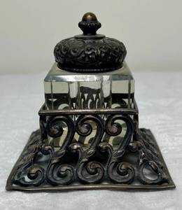 lot 93 image: Vintage James W. Tuft Quadruple Plate Inkwell, Stand and Lid