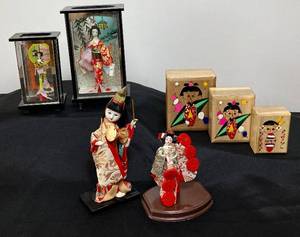 lot 97 image: Assorted Vintage Giesha Dolls and Nesting Trinket Box