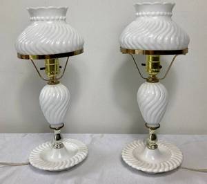 lot 39 image: Pair of Vintage 15 Milk Glass Electric Lamps