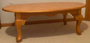 lot 206 image: Oak Oval Coffee Table