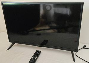 lot 212 image: Insignia 32 Flatscreen TV