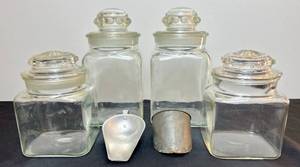 lot 139 image: Anchor Hocking Glass Apothecary Square Jar Canister Set with Lids - Set of 4