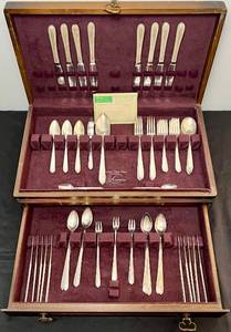 lot 145 image: Prestige Silverplate Silverware Collection
