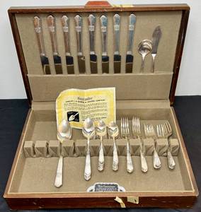 lot 143 image: Simeon L. and George H Rogers Silverplate Set -