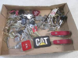 (CSB) Keys, Multi Knives Cat Patch Etc