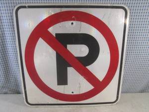 (BR1) Retired No Parking Road Sign - 18 x 18