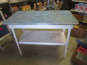 (FRNT) Vintage Wood Table 41 34 x 22 x 32 14 H