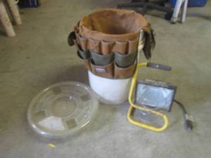 (EC1) Work Light, Organizer Bucket and Round Plastic Dolly