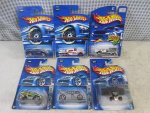 (BSB) Assorted Hot Wheels In Packaging
