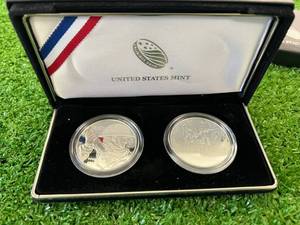 2018 World War 1 Centennial Silver Dollar & Marine Corps Metal Set Both 26.73 grams of 90% Silver