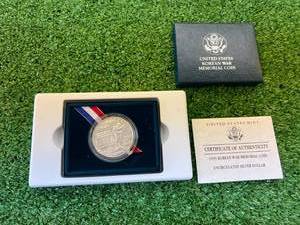 1991 Korean War Memorial Uncirculated Silver Dollar .76 troy oz 90% Silver
