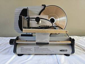 lot 155 image: Nesco 8.7 Food Slicer
