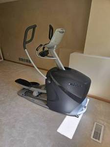 lot 22 image: Octane Fitness Q37x