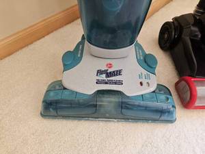 lot 172 image: Brush Vac & Rug Cleaner