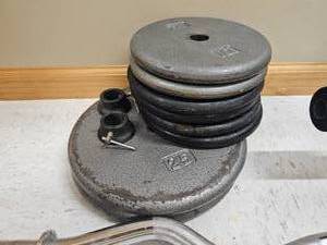 lot 25 image: Home Weights & E-Z Bar