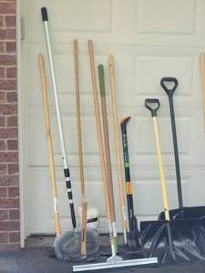lot 220 image: Yard Warriors Tool Kit - Shovels - Rakes - Ice Chopper