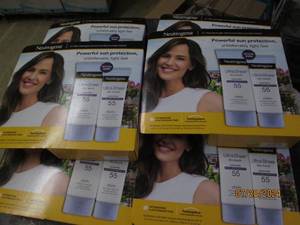 lot 261 image: 6 pacakges of 2 neutrogena ultra sheer dry tuch spf 55 sunscreen