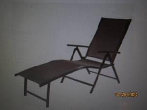 lot 6 image: Folding Adjustable Chaise Lounge Chair