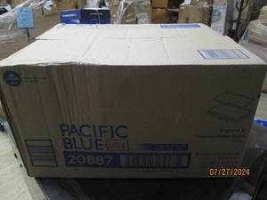 lot 43 image: case of pacific blue bifold z premium paper towel 10 packs of 220 white