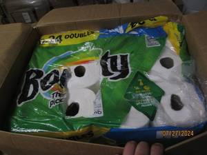 lot 44 image: case of 12 bounty paper towels 1224
