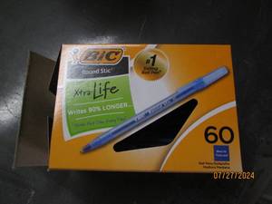 lot 72 image: package of bic round stic xtra life pens