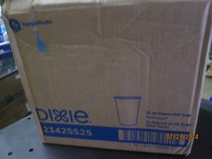 lot 95 image: case of dixie 12 oz paper hot cups 12 sleeves of 25 cups 300 total in case