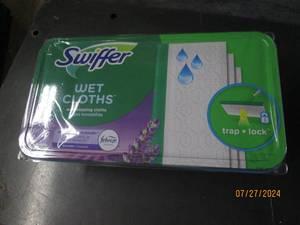 lot 111 image: package of swiffer wet cloths...
