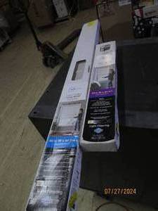 lot 150 image: lot of 2 vinyl blinds...