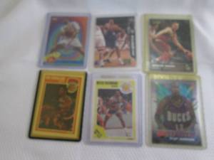 lot 21 image: Assorted Basketball Rookie Cards...