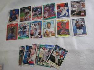 lot 54 image: Assorted Kirby Puckett Cards...