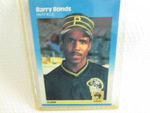 lot 75 image: 1987 Fleer Barry Bonds Rookie Card...