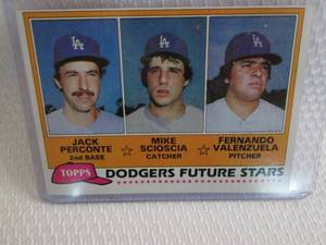 lot 105 image: 1981 Topps  Fernando Valenzuela Ro...