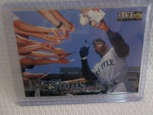 lot 110 image: 1997 Upper Deck Ken Griffey JR Big ...