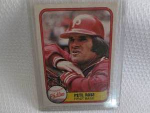 lot 139 image: 1981 Fleer Pete Rose Card...