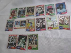lot 165 image: Assorted 1980 Topps Baseball Cards...
